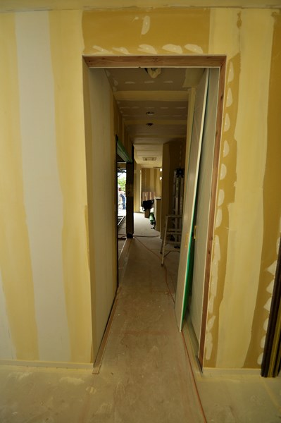 2.施工前リビング方向へ