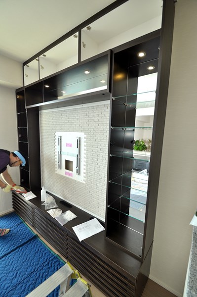 23.扉の吊り込み作業へ